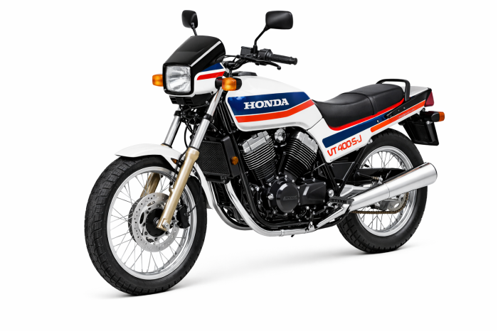 Honda VT 400 S J