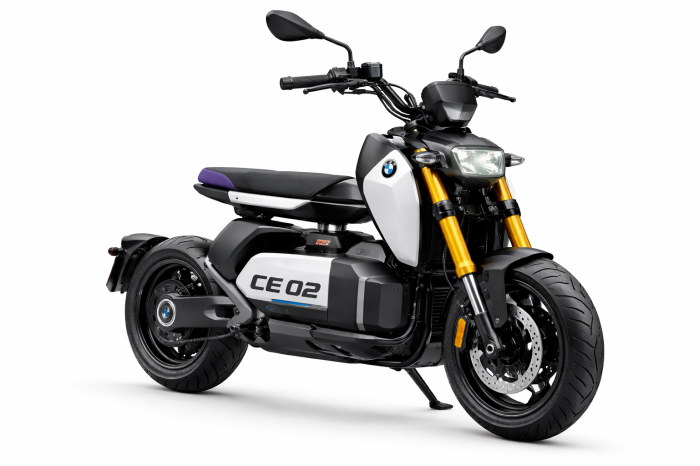 Bmw CE 02